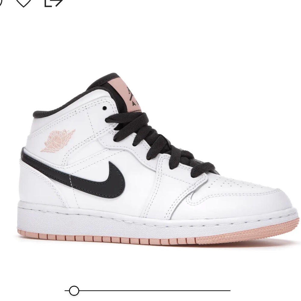 Jordan 1 mid white attic orange 🍊